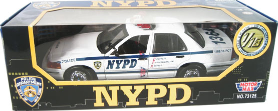 2001 Ford Crown Victoria - NYPD Police Car (MotorMax) 1/18