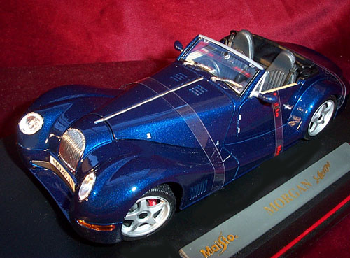 2002 Morgan Aero 8 - Metallic Blue (Maisto) 1/18