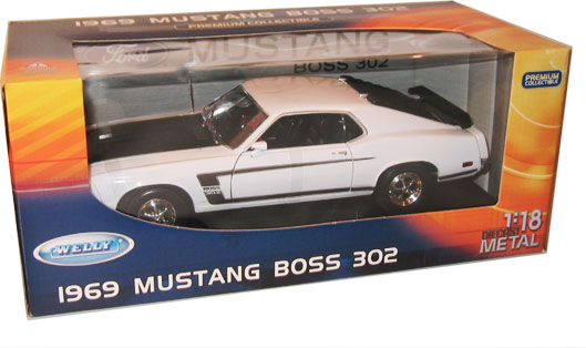 1969 Ford Mustang Boss 302 - Wimbeldon White (Welly) 1/18
