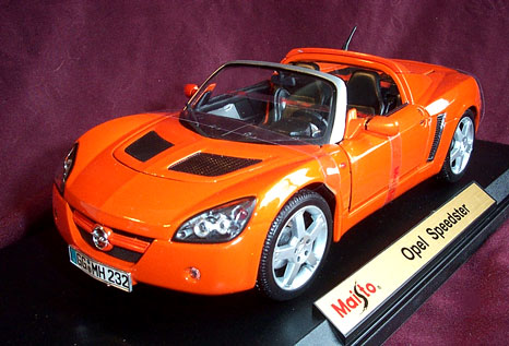 2002 Opel Speedster - Orange (Maisto) 1/18