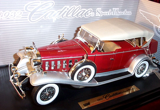 1932 Cadillac Sport Phaeton - Burgundy/Silver (Anson) 1/18