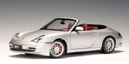2001 Porsche Carrera Cabrio Facelift (996) - Arktisblau Metallic (AUTOart) 1/18