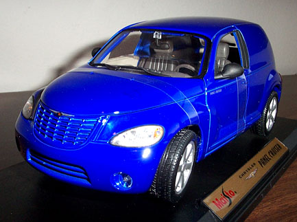 2002 Chrysler PT Panel Cruiser - Blue (Maisto) 1/18