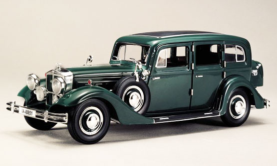 1935 Horch 851 Pullman - Moss Green (Ricko) 1/18