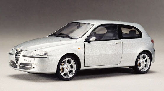 Alfa Romeo 147 1.9 JTD - Silver (Ricko Ricko) 1/18