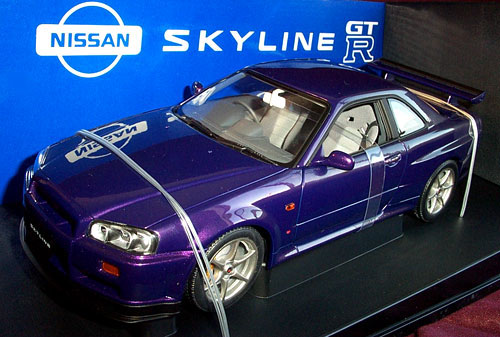 Nissan Skyline GT-R R34 - Midnight Purple (AUTOart) 1/18