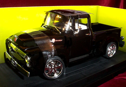 1956 Ford F-100 Pickup "Slammed" (Ertl) 1/18