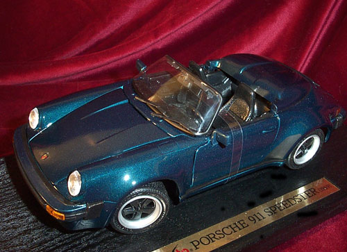 1989 Porsche 911 Speedster - Deep Metallic Blue (Maisto) 1/18