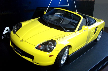 2000 Toyota MR2 Spyder - Yellow (AUTOart) 1/18