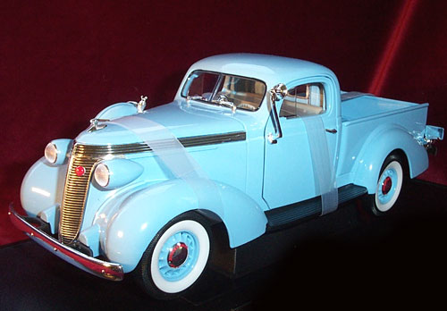 1937 Studebaker Coupe Express Truck - Blue (YatMing) 1/18