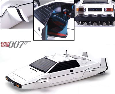 1979 Lotus Esprit Type 79 Submarine - James Bond "The Spy Who Loved Me" (AUTOart) 1/18