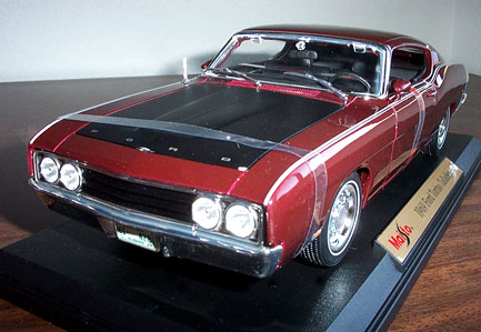 1969 Ford Torino Talladega - Maroon (Maisto) 1/18