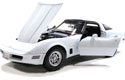 1982 Chevy Corvette Coupe - White (Welly) 1/18