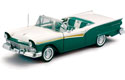 1957 Ford Fairlane Skyliner Convertible - Cumberland Green (Sun Star) 1/18