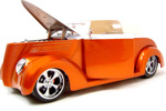 FORD Model A Sedan orangemetallic 1931 YATMING Shyne Rodz 1:18 