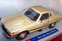 1977 Mercedes-Benz 350 SL - Gold (SunStar) 1/18