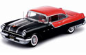 1955 Pontiac Starchief Hardtop - Bolero Red w/ Raven Black (SunStar Platinum) 1/18
