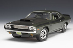 1970 Dodge Challenger T/A - Dark Green Metallic (Highway 61) 1/18