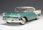 1957 Oldsmobile Super 88 - Jade Green/White (Highway 61) 1/18