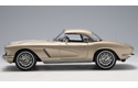 1962 Chevy Corvette - Fawn Beige (AUTOart) 1/18