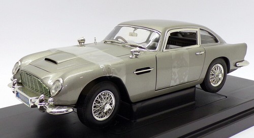 1965 Aston Martin DB5 - James Bond 'Casino Royale' (Ertl) 1/18