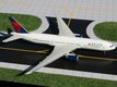 Boeing 777-200LR "Delta Air Lines" (N702DN) (GeminiJets) 1/400