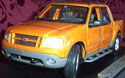 2000 Ford Explorer Sport Trac - Gold (Maisto)