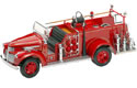 1941 GMC Fire Engine and Real Wooden Ladder (YatMing) 1/24