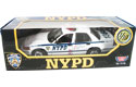 2001 Ford Crown Victoria - NYPD Police Car (MotorMax) 1/18