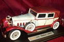 1930 Packard LeBaron - Cream (Signature) 1/18