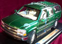 2001 Chevy Suburban - Green (Welly)