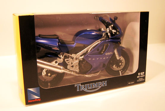 Triumph 955i Daytona Motorcycle - Blue (NewRay) 1/12