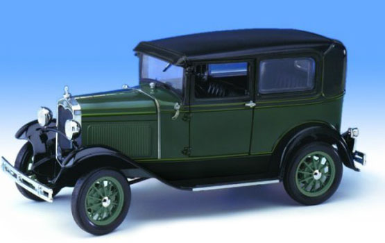 1931 Ford Model A Tudor - Kewanee Green (Motor City Classics) 1/18