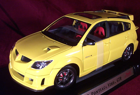 2003 Pontiac Vibe GTR - Yellow (YatMing) 1/18