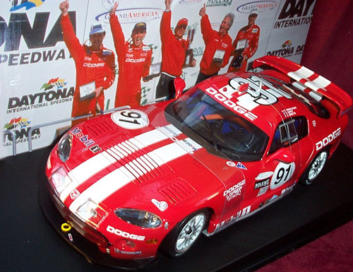 2000 Dodge Viper GTS-R #91 - Rolex 24 Daytona Winner (AUTOart) 1/18