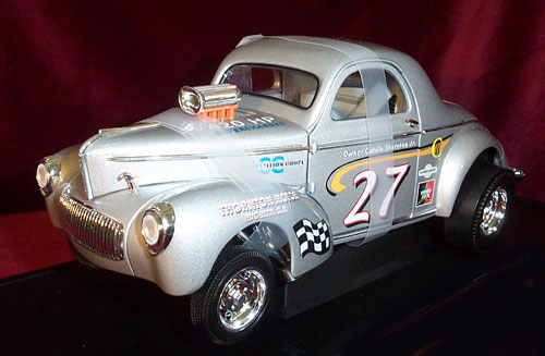 1941 Willys Competition Coupe #27 (YatMing) 1/18