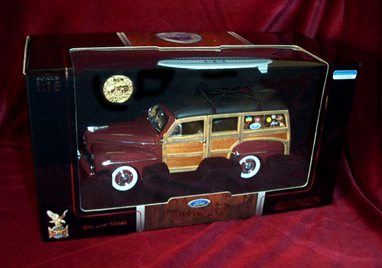 1948 Ford Woody Surf Wagon - Real Wood Panel - Burgundy (YatMing) 1/18