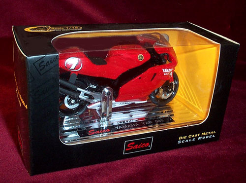 Yamaha YZR 500 #7 (Saico) 1/18