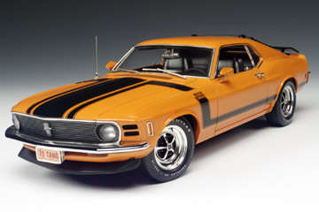 1:18 Ertl Ford Mustang '70 Boss 302 w/ Shaker Hood blue or orange MIB 
